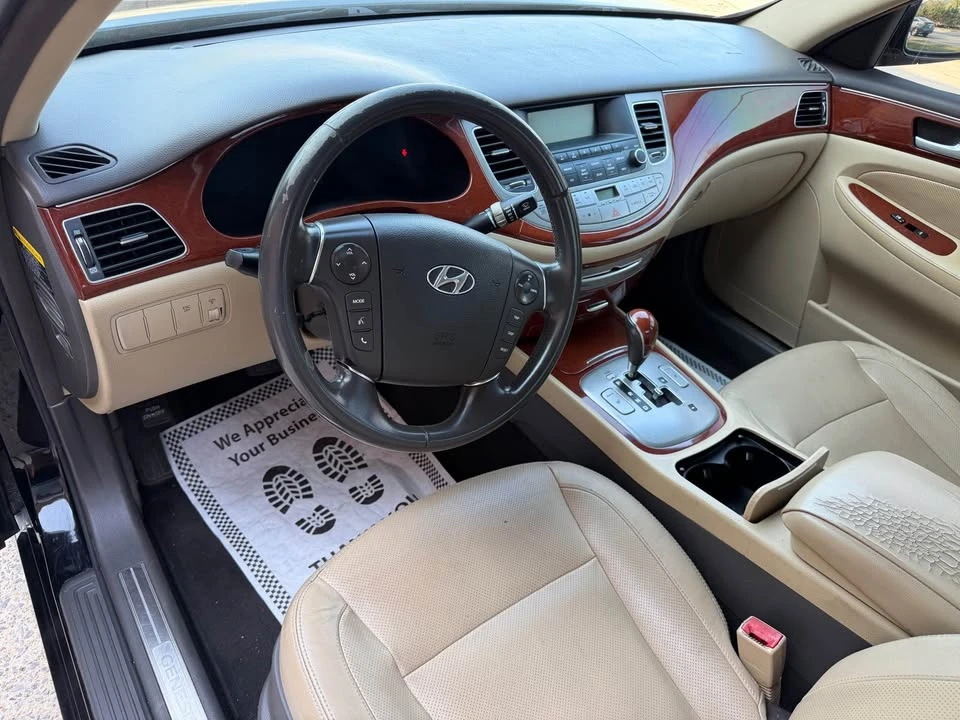 2014 Hyundai Genesis - Image 4 of 11
