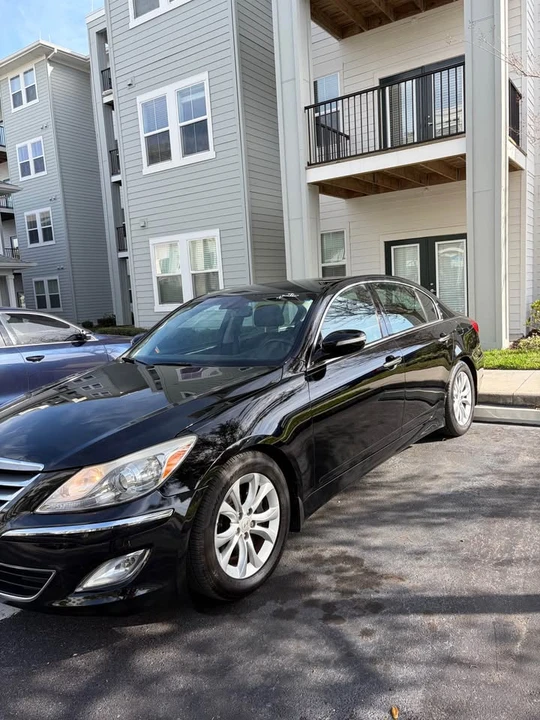2014 Hyundai Genesis - Image 3 of 8