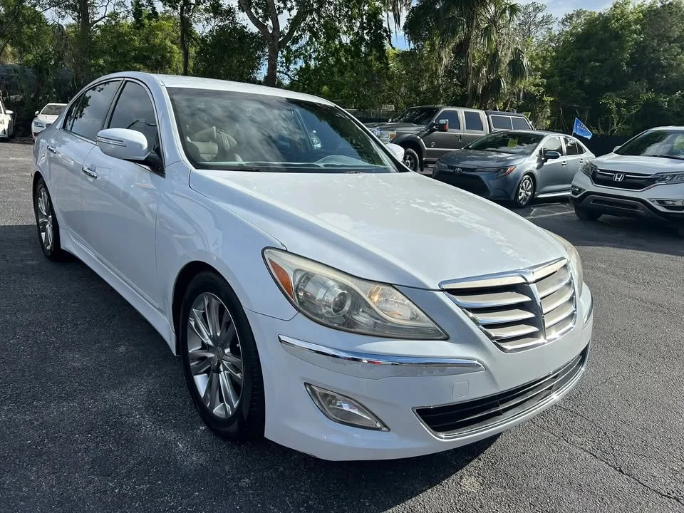 2014 Hyundai Genesis - Image 3 of 20