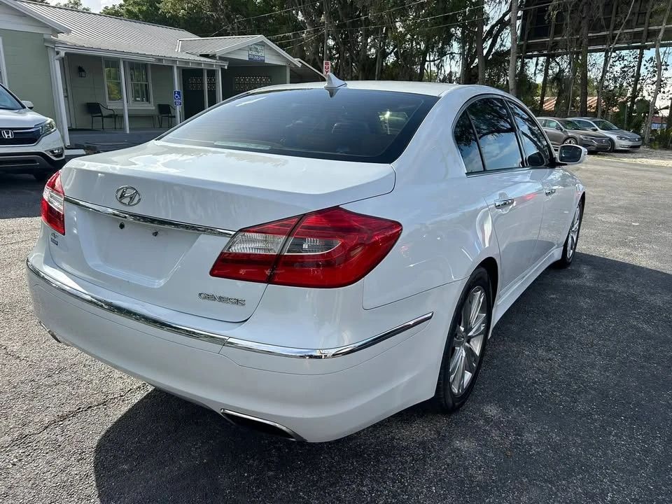 2014 Hyundai Genesis - Image 7 of 20