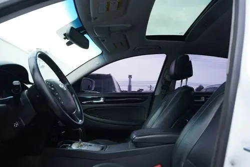 2014 Hyundai Genesis - Image 3 of 10