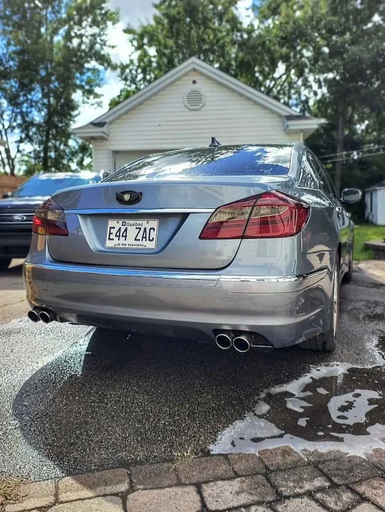 2014 Hyundai Genesis - Image 4 of 4