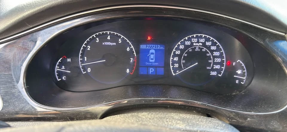 2014 Hyundai Genesis - Image 11 of 11