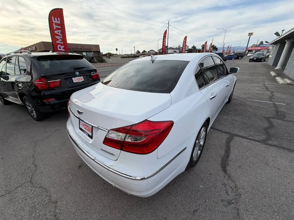 2014 Hyundai Genesis - Image 9 of 20