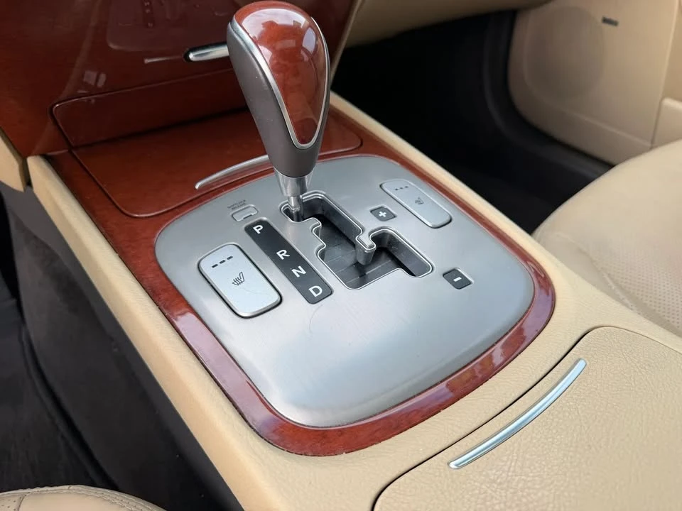 2014 Hyundai Genesis - Image 19 of 20