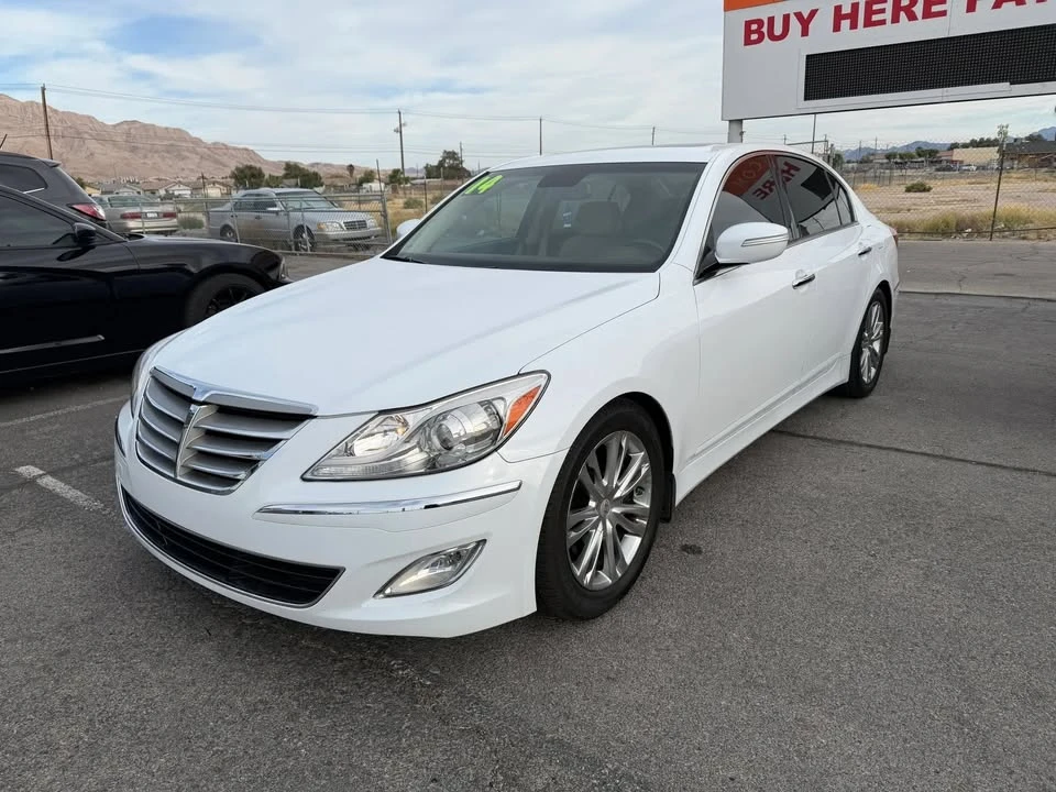 2014 Hyundai Genesis - Image 2 of 20
