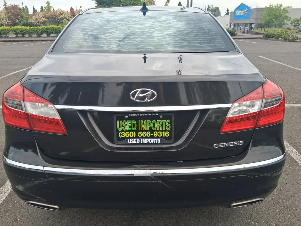 2014 Hyundai Genesis - Image 6 of 13