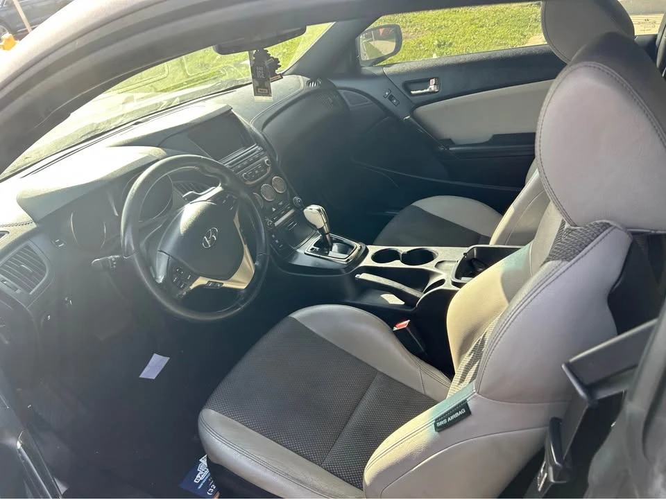 2014 Hyundai Genesis - Image 3 of 8