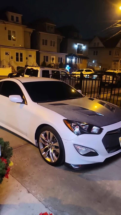 2014 Hyundai Genesis Coupe - Image 3 of 4