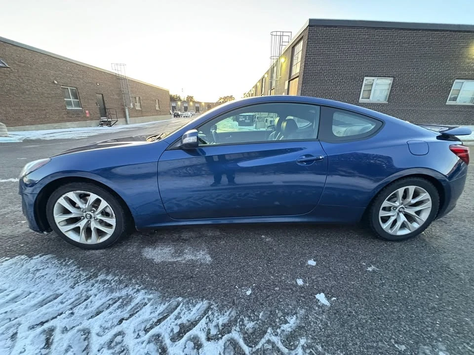 2014 Hyundai Genesis - Image 2 of 16
