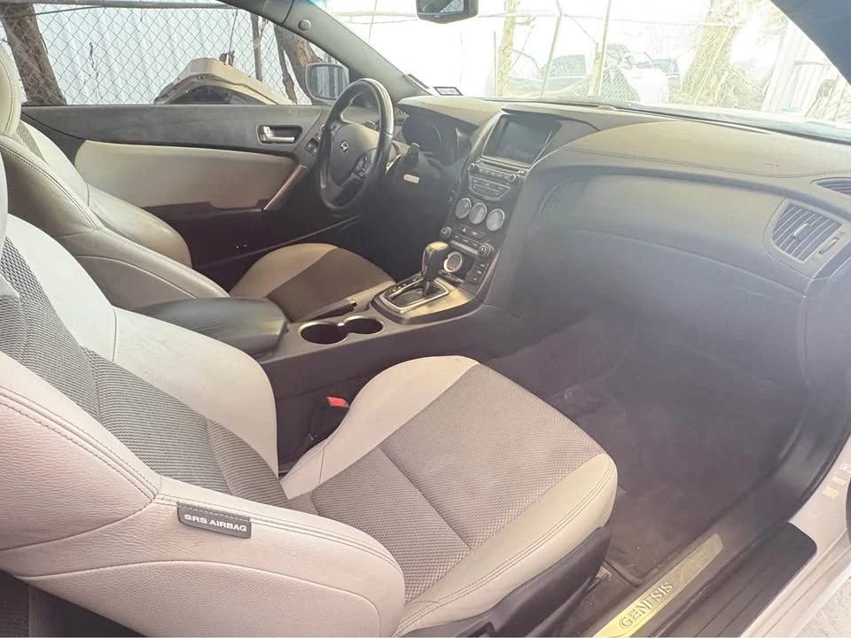 2014 Hyundai Genesis - Image 5 of 6