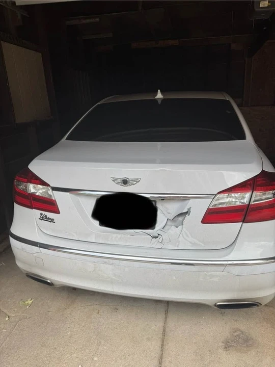 2014 Hyundai Genesis - Image 2 of 6