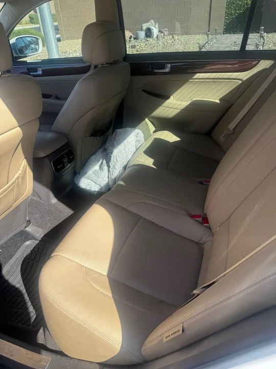 2014 Hyundai Genesis - Image 7 of 13
