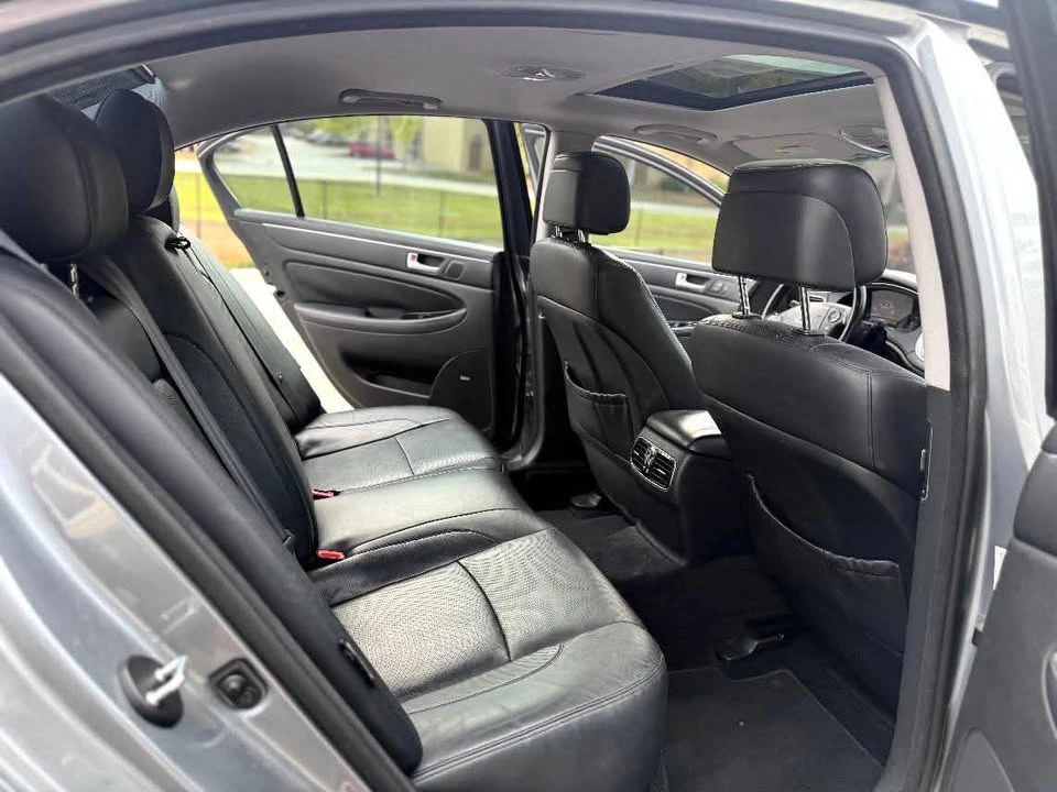 2014 Hyundai Genesis - Image 4 of 6