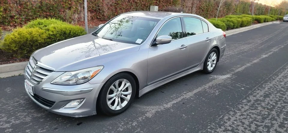 2014 Hyundai Genesis - Image 3 of 20