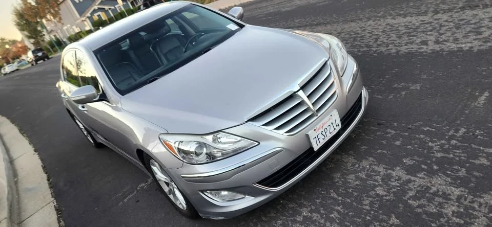 2014 Hyundai Genesis - Image 4 of 20