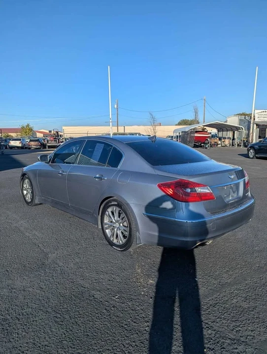 2014 Hyundai Genesis - Image 3 of 20