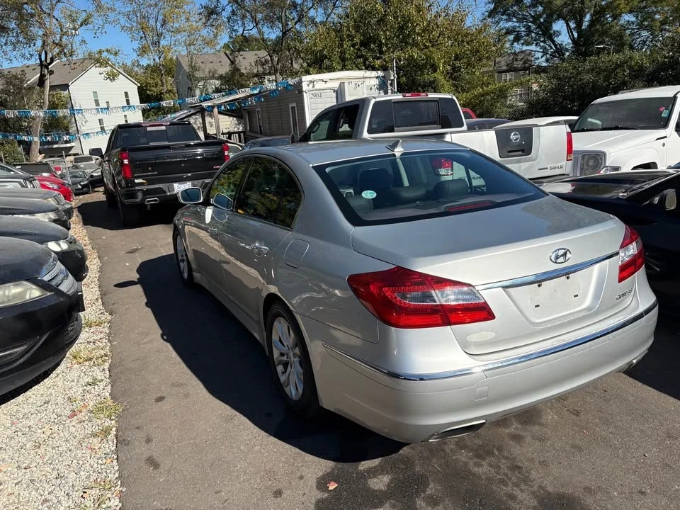 2014 Hyundai Genesis - Image 6 of 12