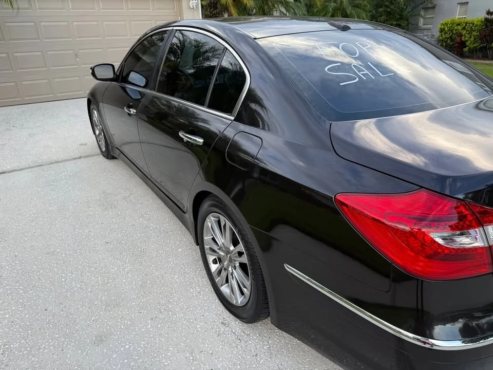 2014 Hyundai Genesis - Image 5 of 10