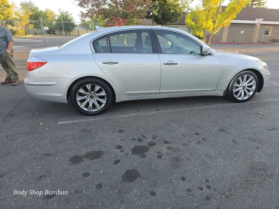 2014 Hyundai Genesis - Image 13 of 20