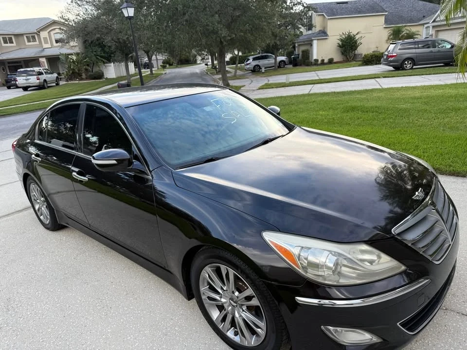 2014 Hyundai Genesis - Image 4 of 10