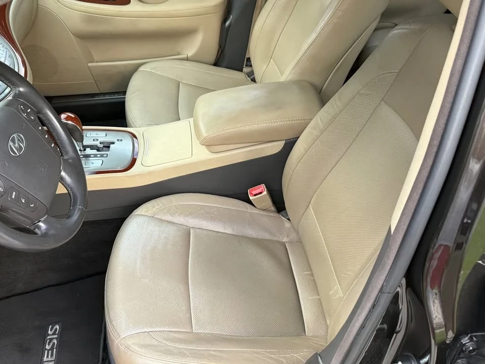 2014 Hyundai Genesis - Image 9 of 10