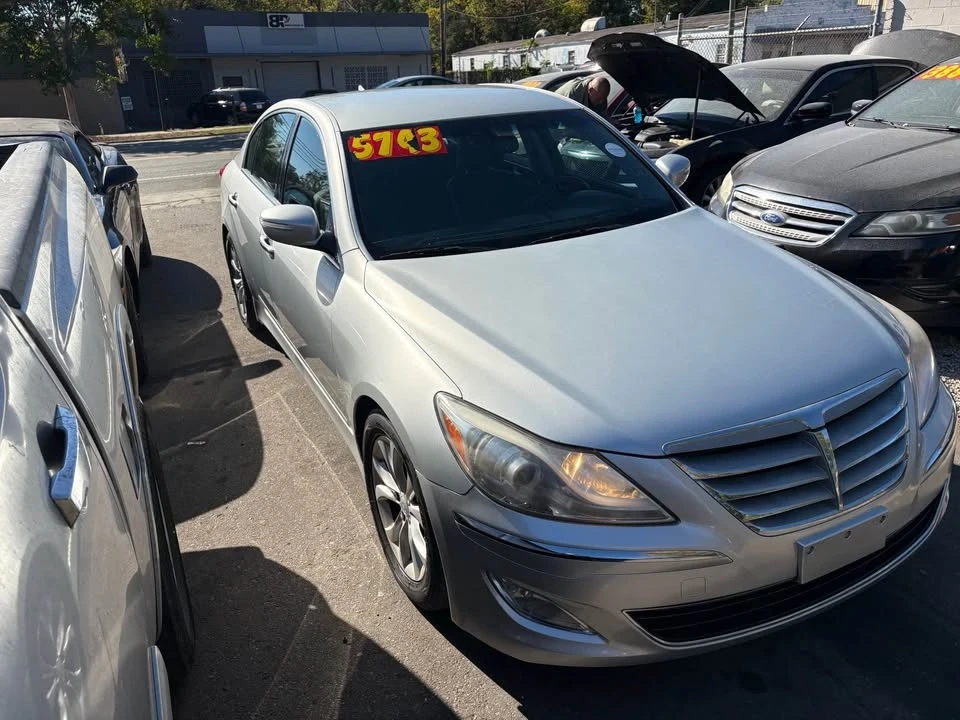 2014 Hyundai Genesis - Image 3 of 12
