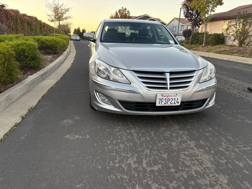2014 Hyundai Genesis - Image 20 of 20
