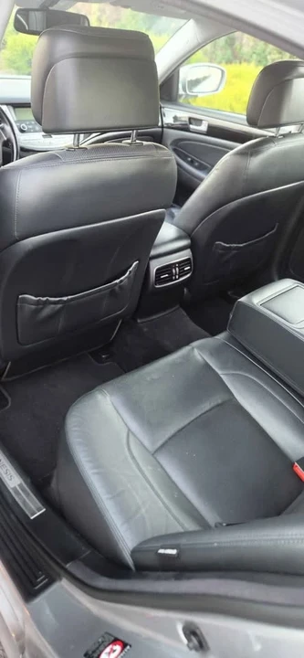 2014 Hyundai Genesis - Image 8 of 20