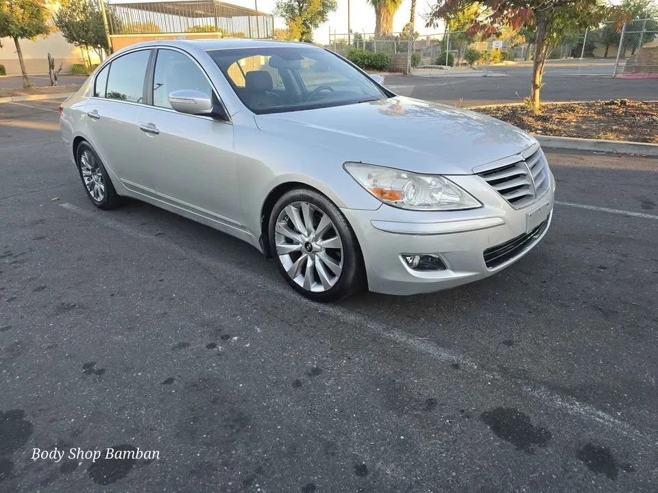 2014 Hyundai Genesis - Image 18 of 20