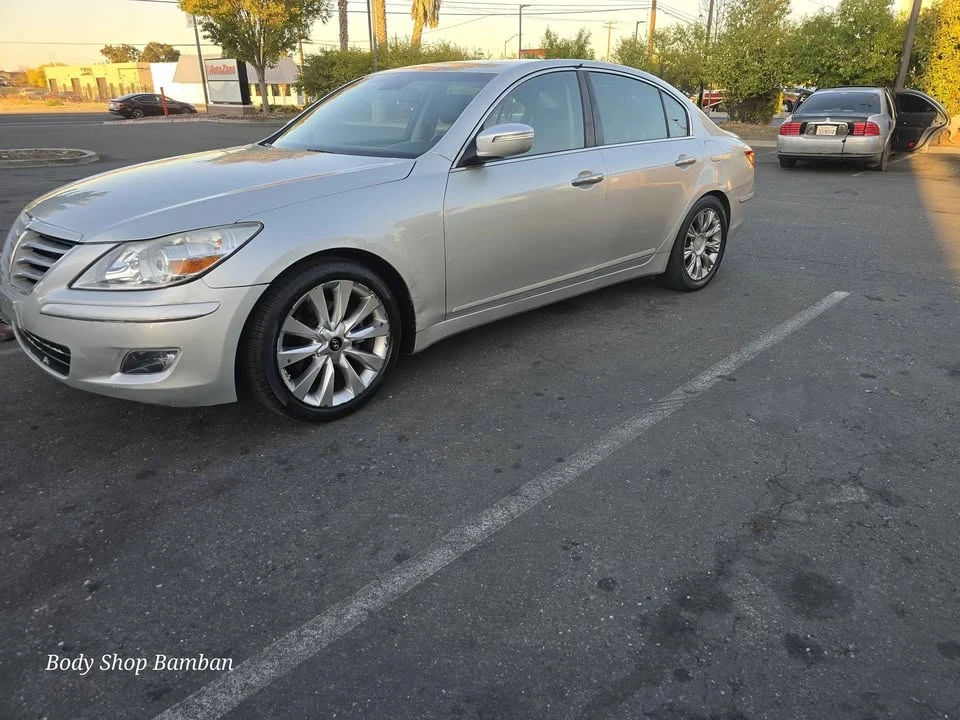 2014 Hyundai Genesis - Image 10 of 20