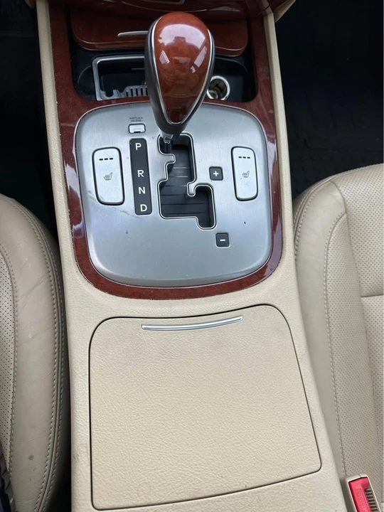 2014 Hyundai Genesis - Image 10 of 16