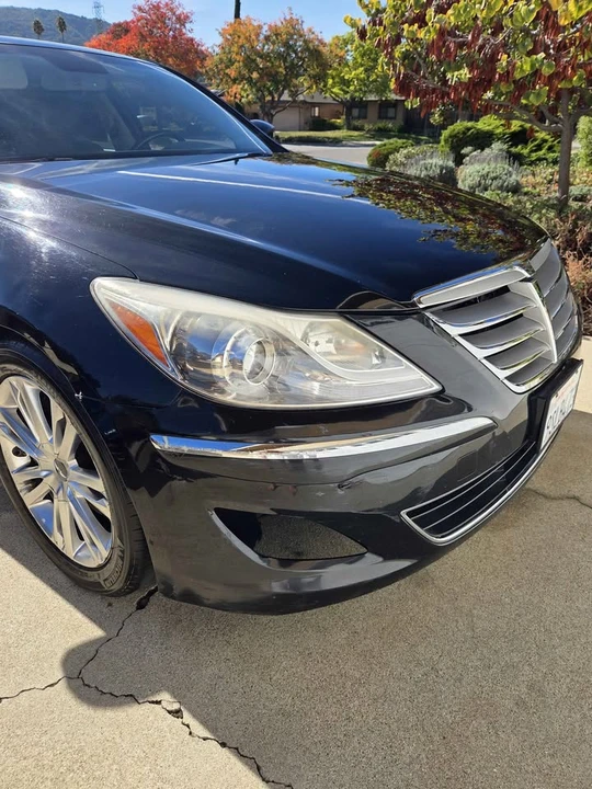2014 Hyundai Genesis - Image 8 of 14