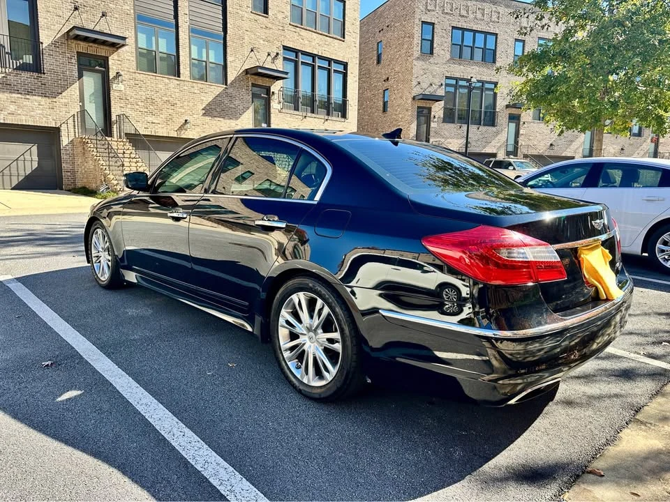 2014 Hyundai Genesis - Image 5 of 19