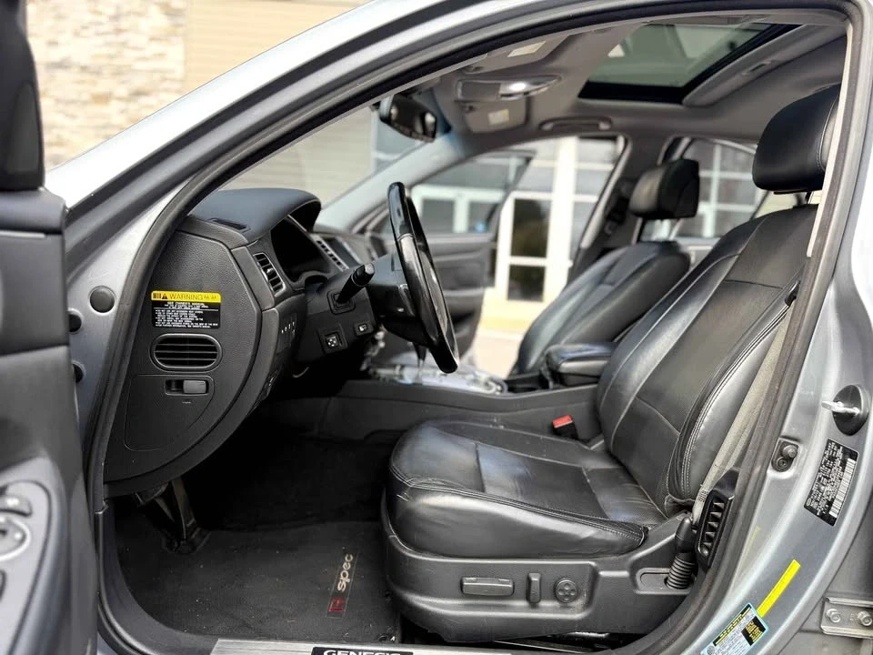 2014 Hyundai Genesis - Image 4 of 10