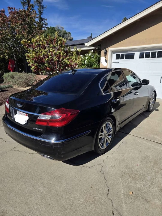 2014 Hyundai Genesis - Image 4 of 14