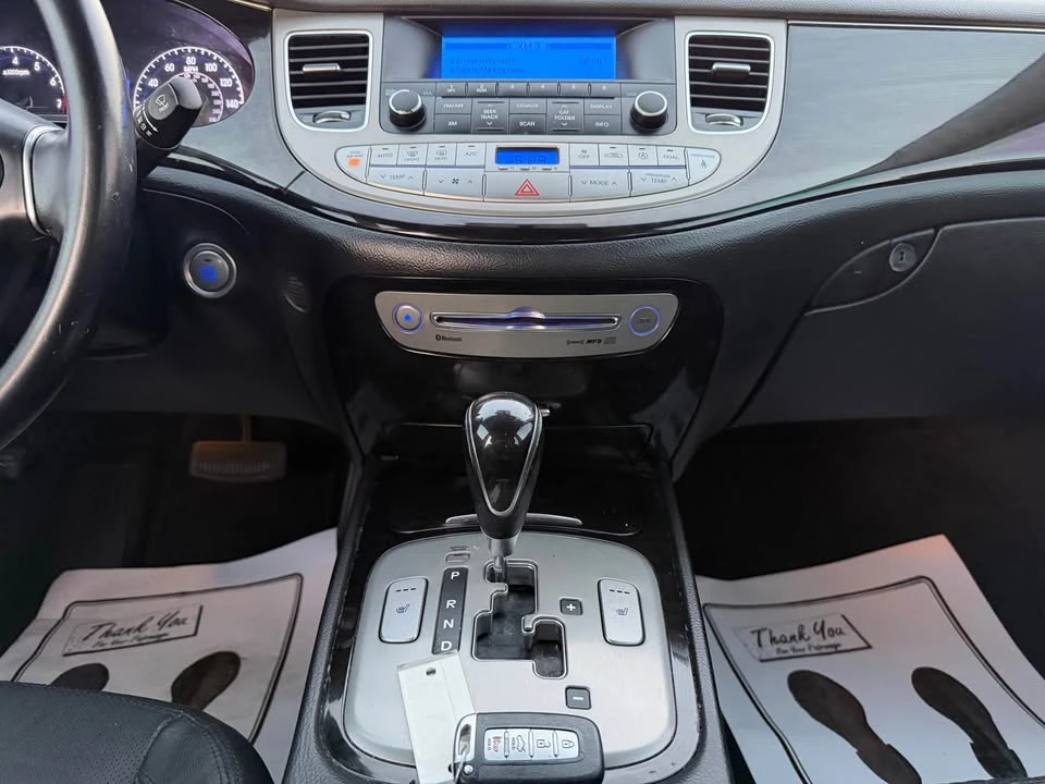2014 Hyundai Genesis - Image 11 of 13