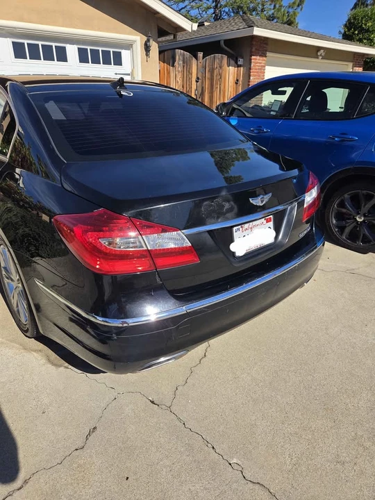 2014 Hyundai Genesis - Image 6 of 14