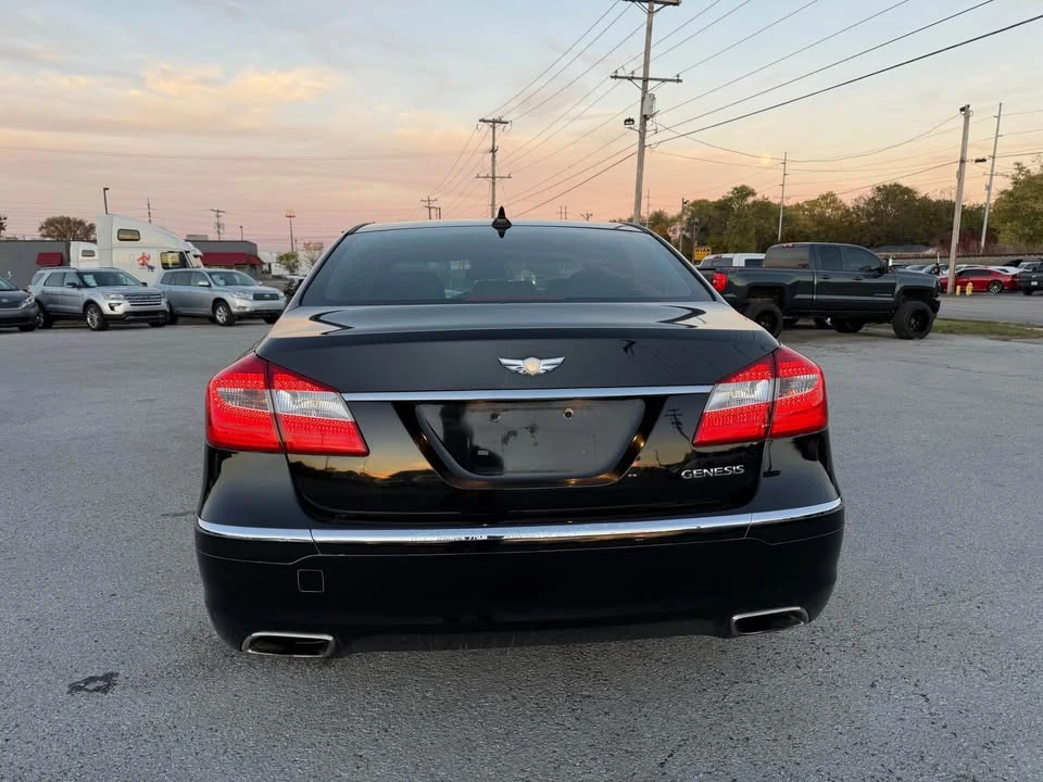 2014 Hyundai Genesis - Image 5 of 13