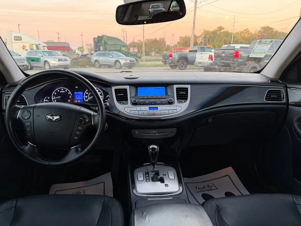 2014 Hyundai Genesis - Image 10 of 13