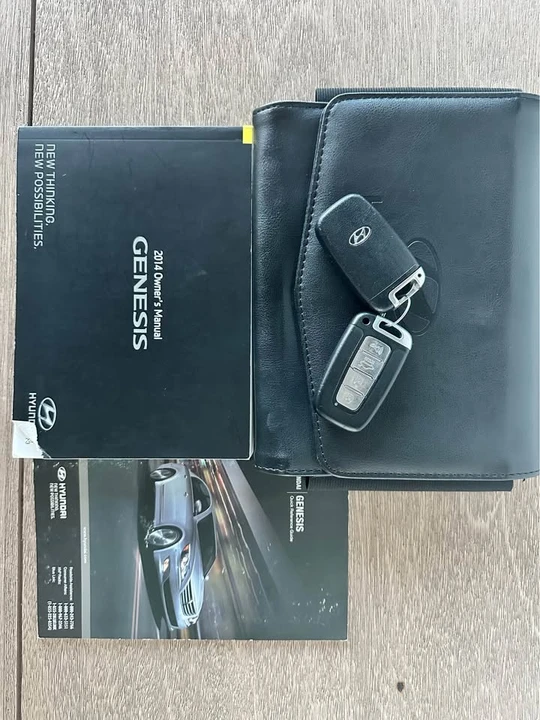 2014 Hyundai Genesis - Image 11 of 15