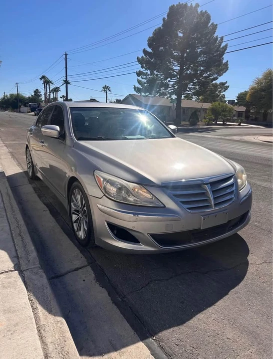 2014 Hyundai Genesis - Image 4 of 7