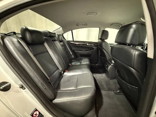 2014 Hyundai Genesis - Image 11 of 13