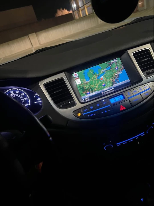 2014 Hyundai Genesis - Image 18 of 18