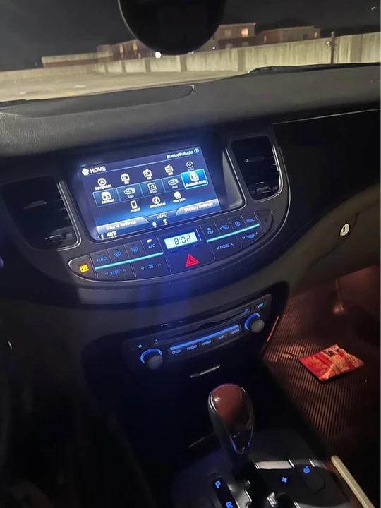 2014 Hyundai Genesis - Image 11 of 18