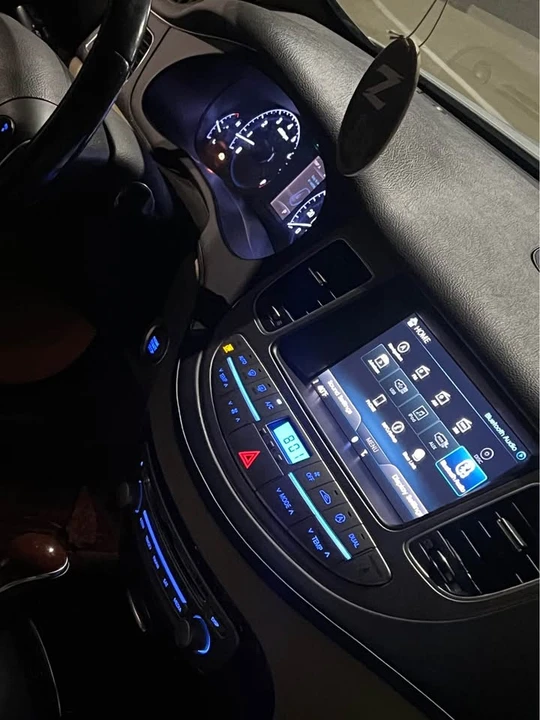 2014 Hyundai Genesis - Image 4 of 18
