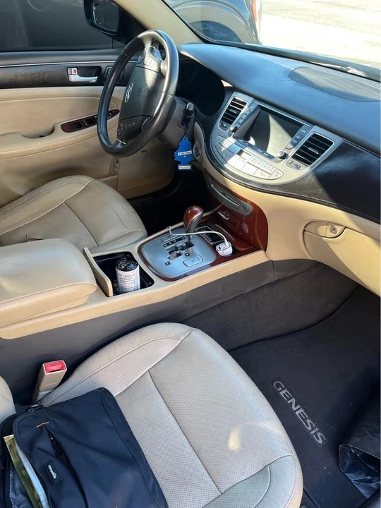 2014 Hyundai Genesis - Image 4 of 9