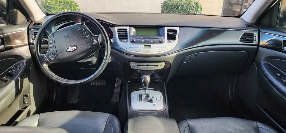 2014 Hyundai Genesis - Image 6 of 10