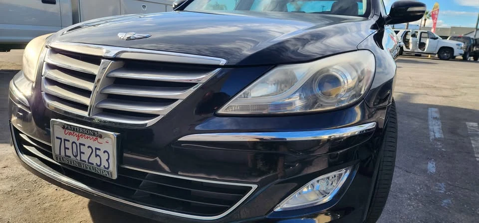 2014 Hyundai Genesis - Image 2 of 10