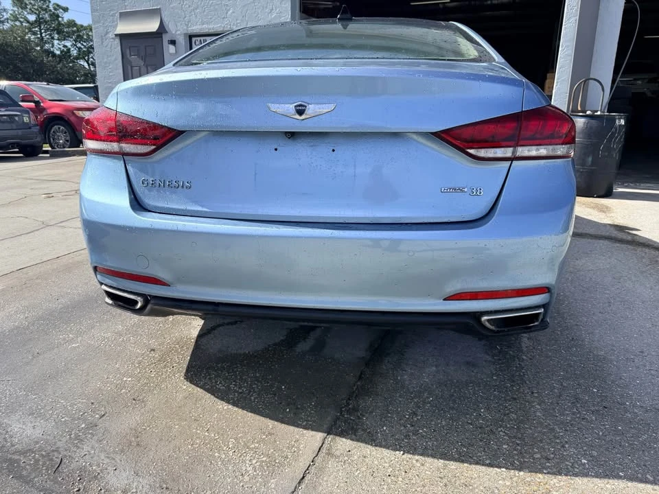 2014 Hyundai Genesis - Image 4 of 7